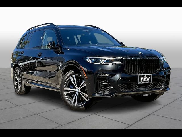 2022 BMW X7 M50i