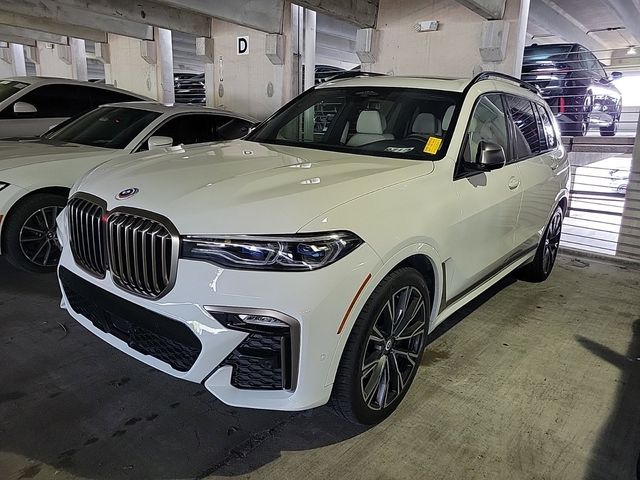 2022 BMW X7 M50i