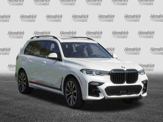 2022 BMW X7 M50i