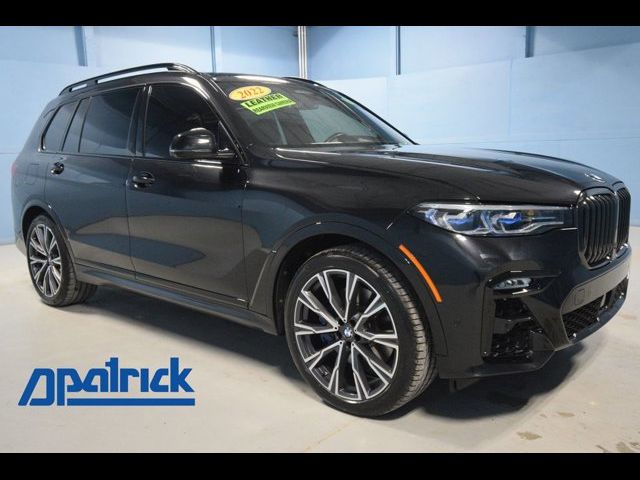 2022 BMW X7 M50i