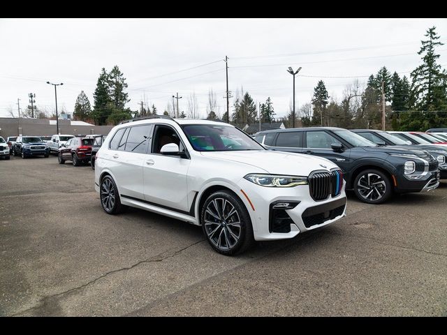 2022 BMW X7 M50i