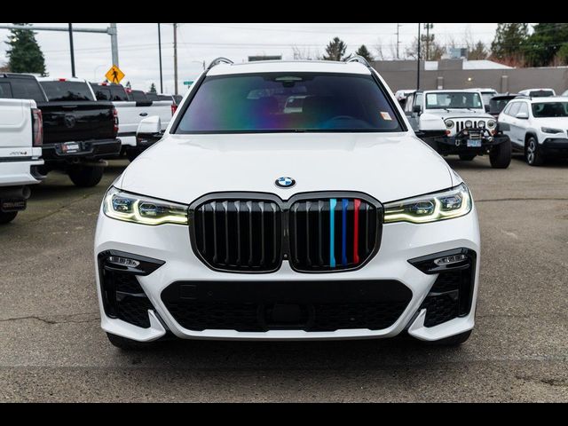 2022 BMW X7 M50i