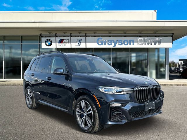 2022 BMW X7 M50i