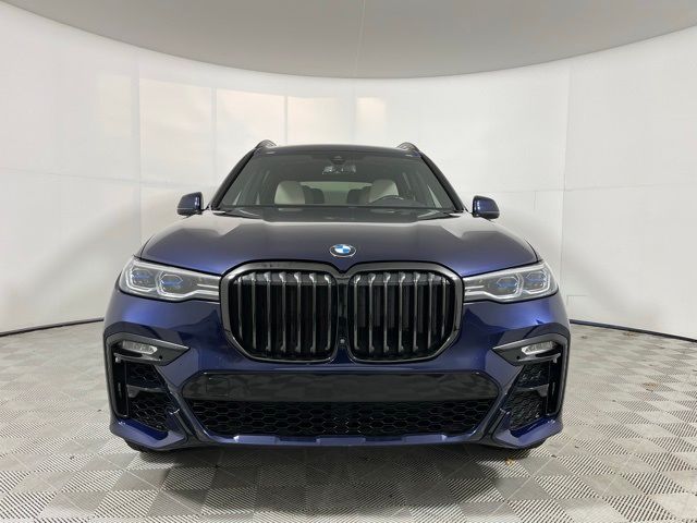 2022 BMW X7 M50i