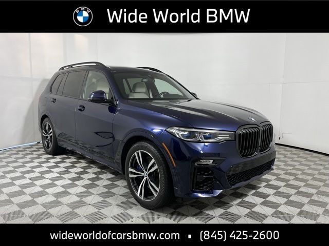 2022 BMW X7 M50i