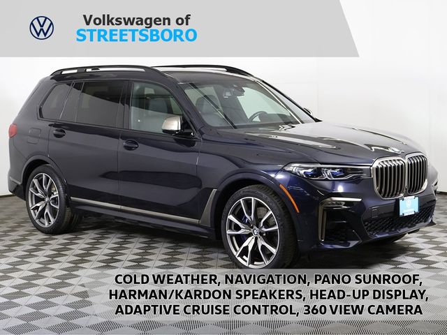 2022 BMW X7 M50i