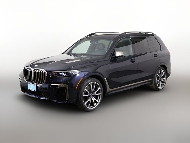 2022 BMW X7 M50i