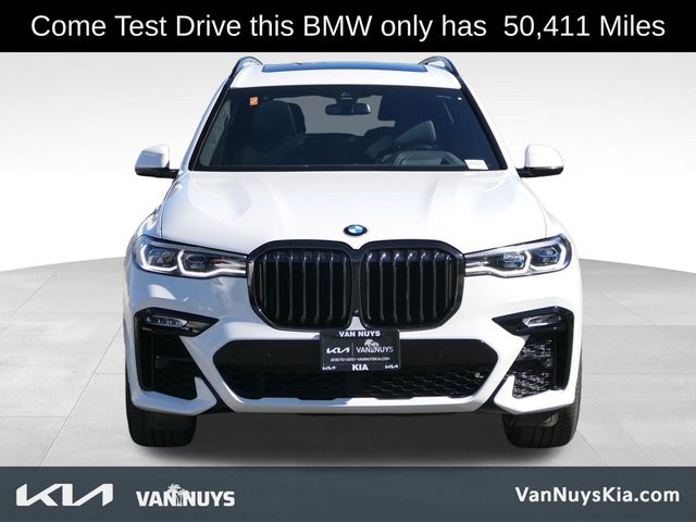 2022 BMW X7 M50i