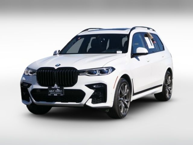 2022 BMW X7 M50i