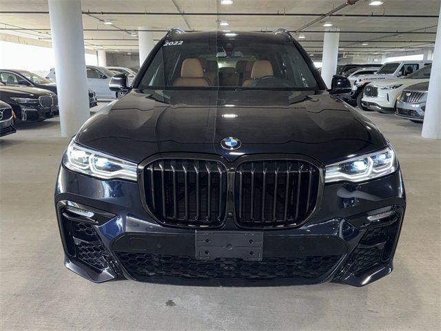 2022 BMW X7 M50i