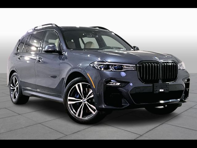 2022 BMW X7 M50i