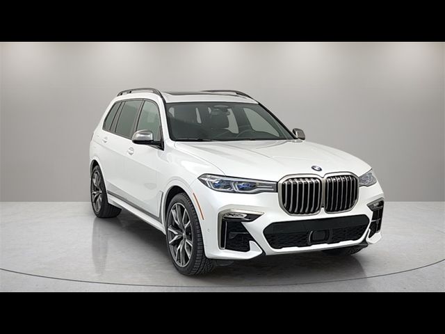 2022 BMW X7 M50i