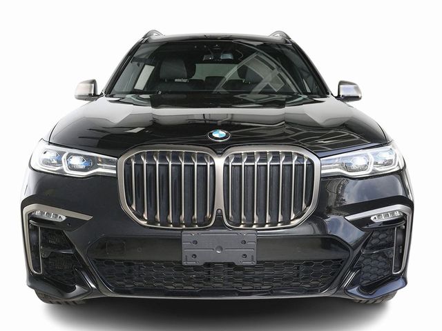 2022 BMW X7 M50i