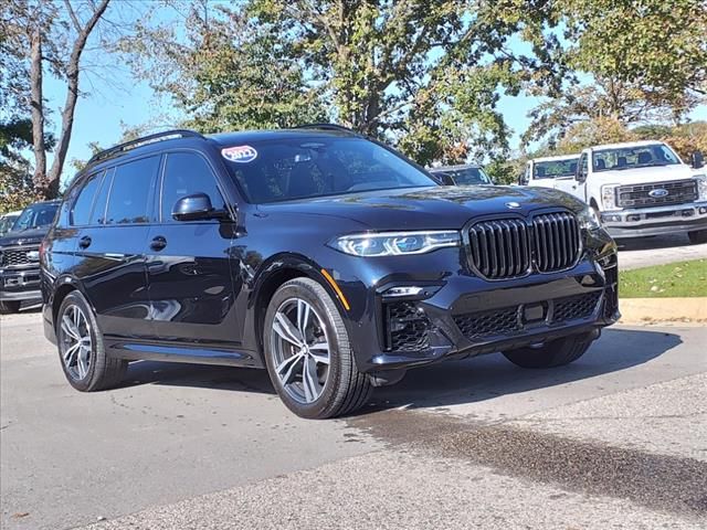 2022 BMW X7 M50i