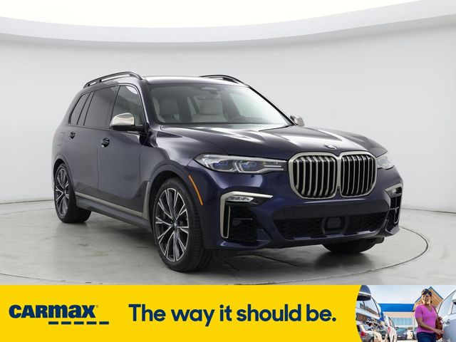 2022 BMW X7 M50i
