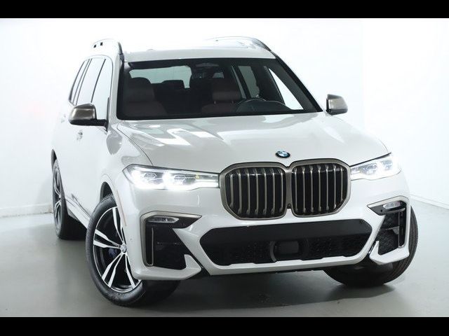 2022 BMW X7 M50i