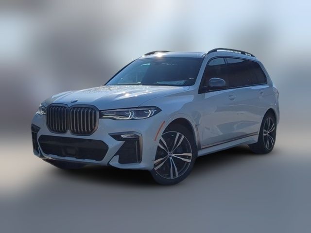 2022 BMW X7 M50i