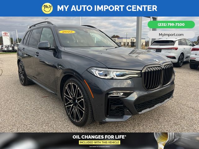 2022 BMW X7 M50i