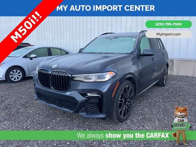 2022 BMW X7 M50i