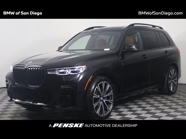 2022 BMW X7 M50i