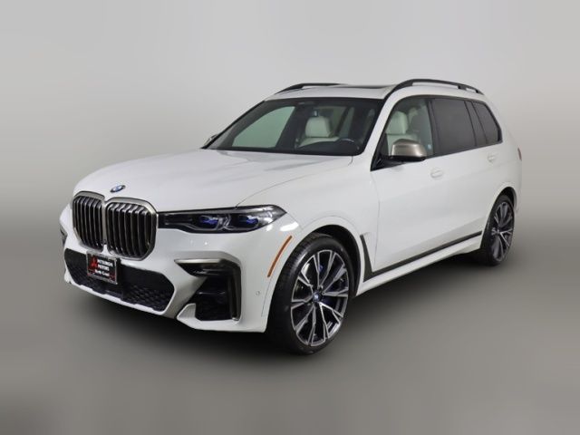 2022 BMW X7 M50i