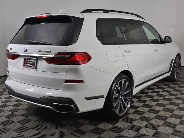 2022 BMW X7 M50i