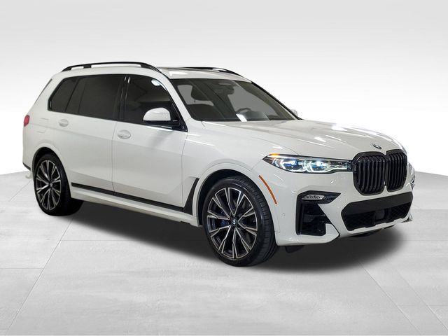 2022 BMW X7 M50i