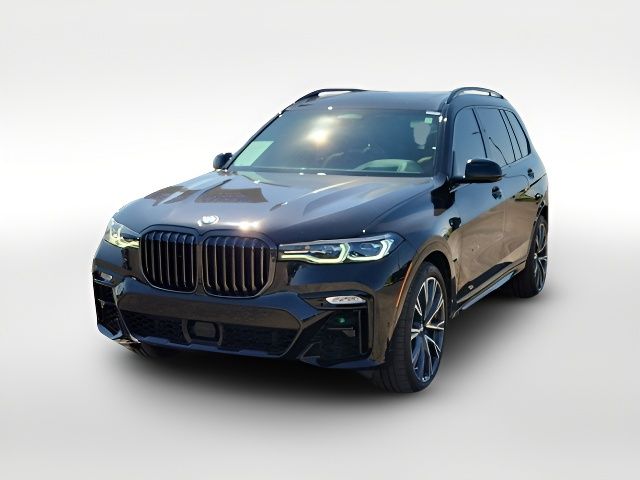 2022 BMW X7 M50i