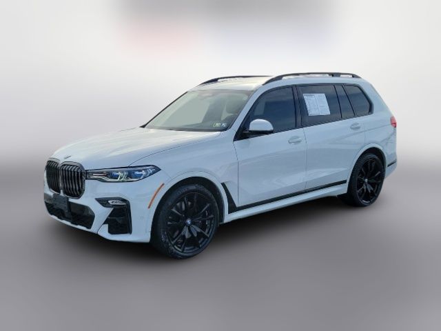 2022 BMW X7 M50i