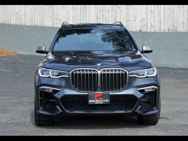 2022 BMW X7 M50i