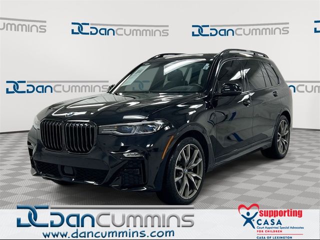 2022 BMW X7 M50i