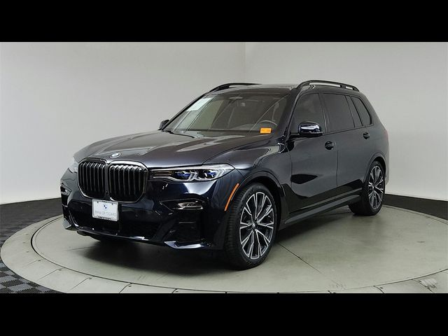 2022 BMW X7 M50i