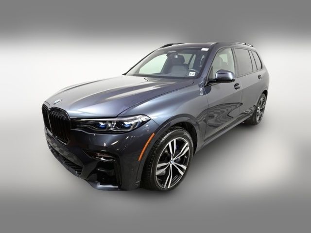 2022 BMW X7 M50i