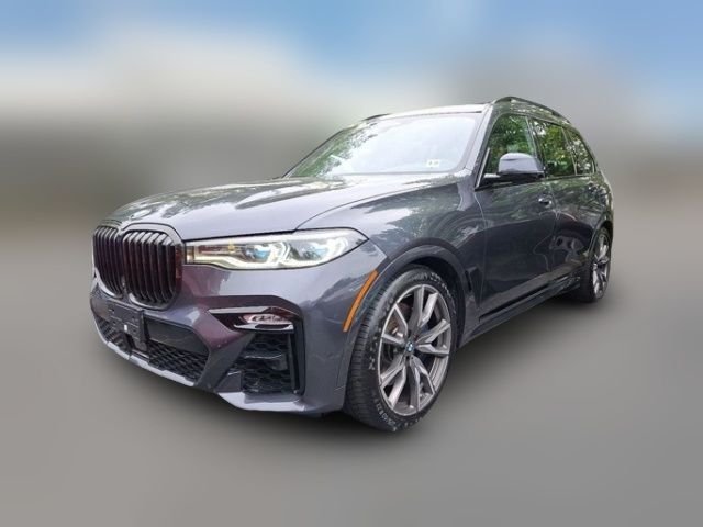 2022 BMW X7 M50i