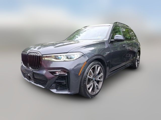 2022 BMW X7 M50i