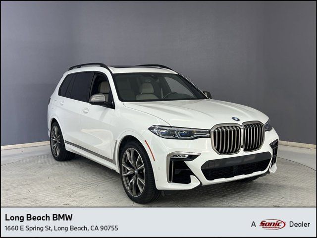 2022 BMW X7 M50i