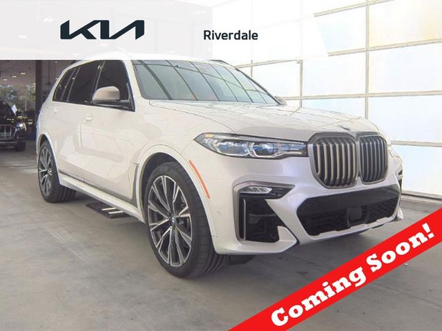 2022 BMW X7 M50i