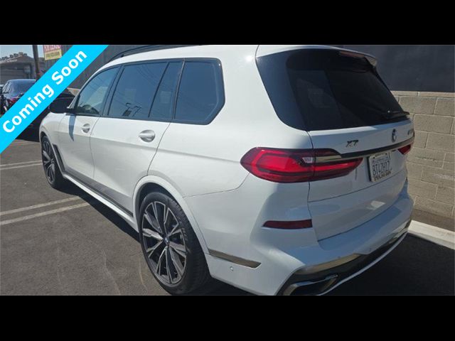 2022 BMW X7 M50i