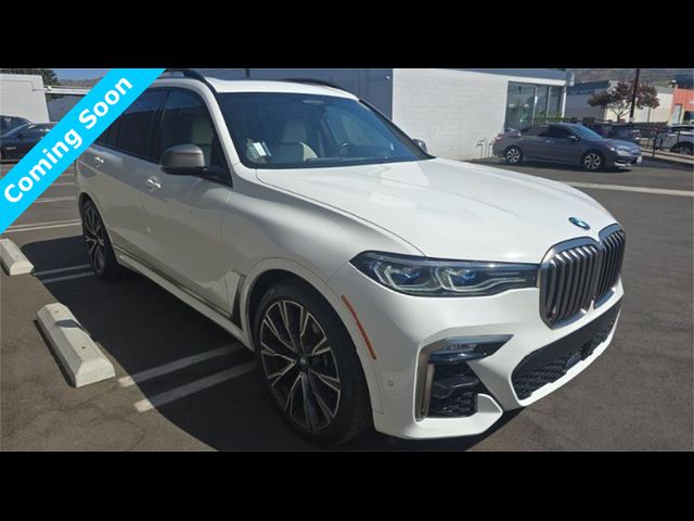 2022 BMW X7 M50i