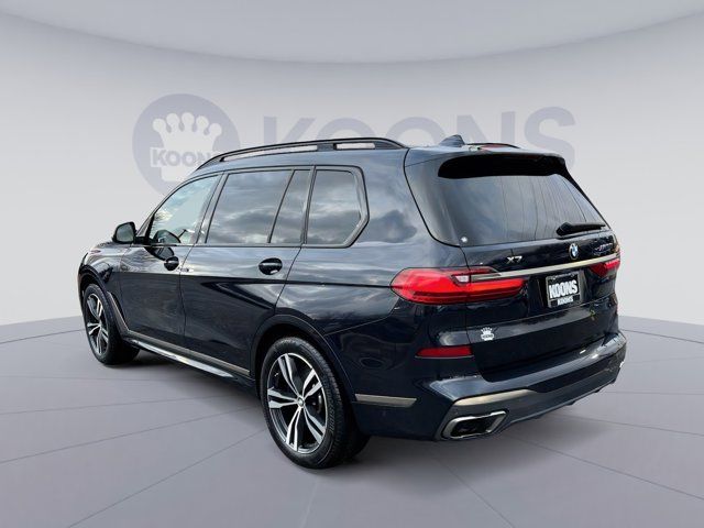 2022 BMW X7 M50i