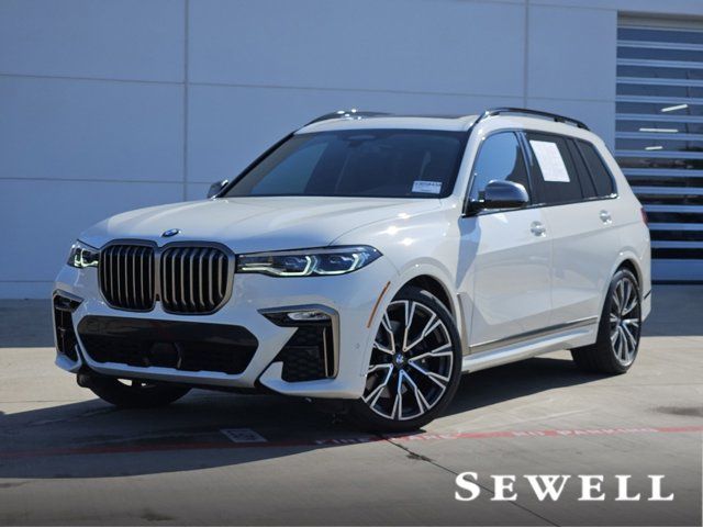 2022 BMW X7 M50i