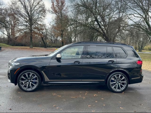 2022 BMW X7 M50i