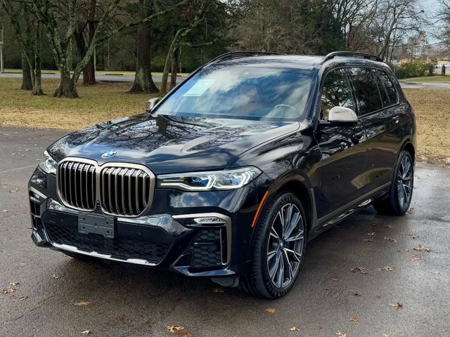 2022 BMW X7 M50i