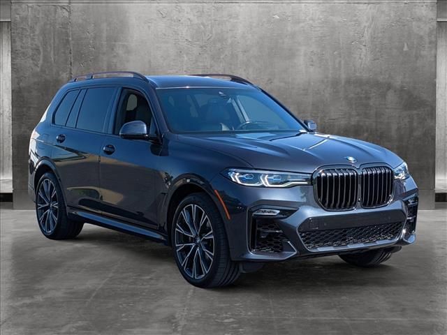 2022 BMW X7 M50i