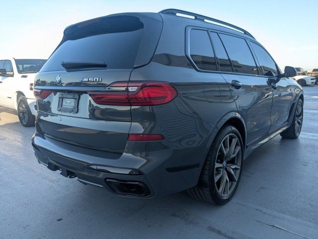 2022 BMW X7 M50i