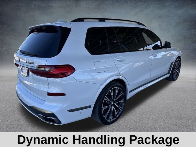 2022 BMW X7 M50i