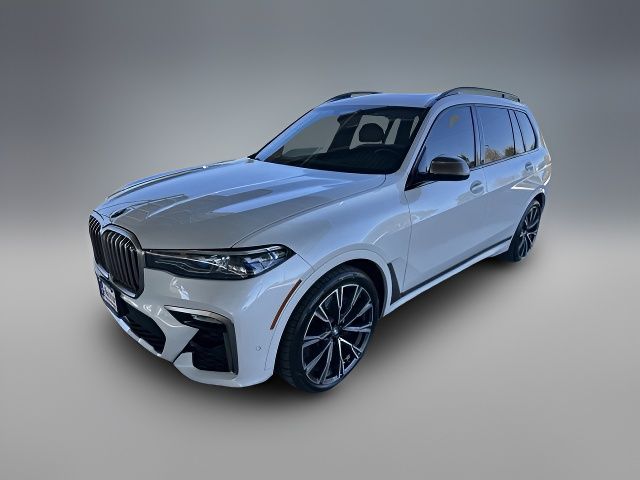 2022 BMW X7 M50i