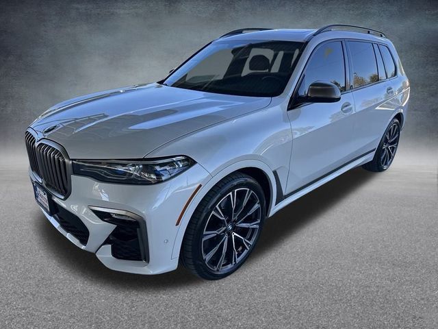 2022 BMW X7 M50i