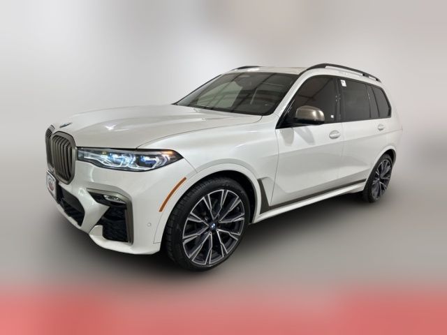 2022 BMW X7 M50i