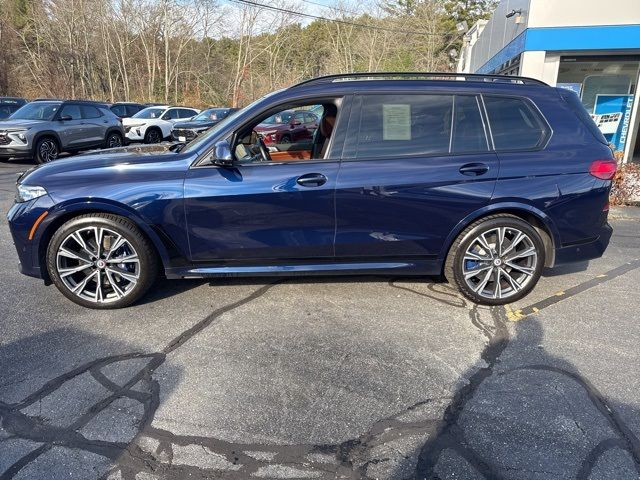 2022 BMW X7 M50i